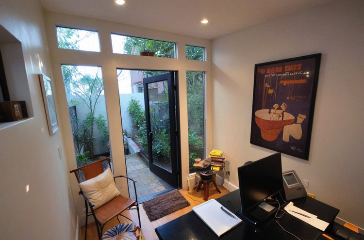 A Home Office Anchors an Urban Oasis